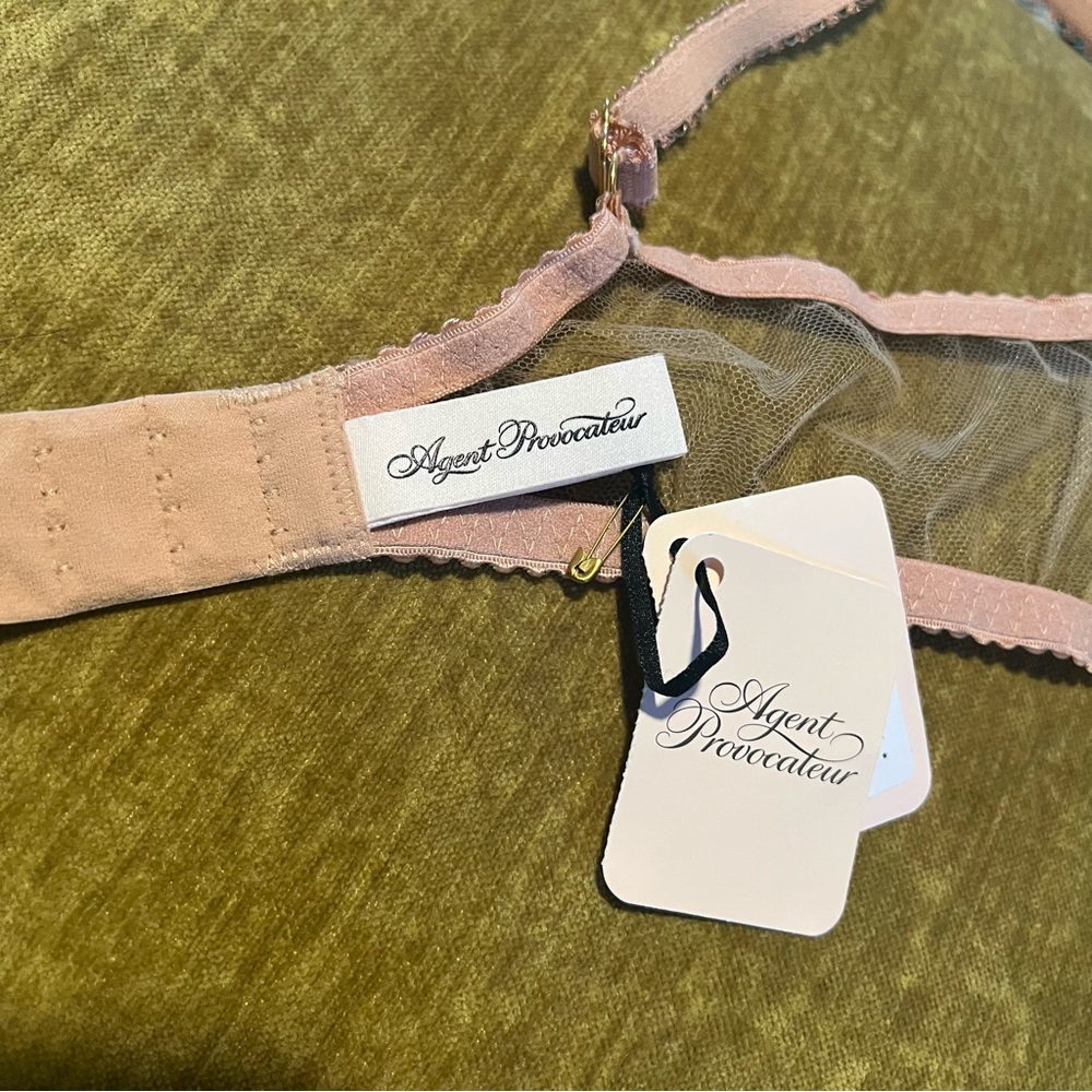 NWT Agent Provocateur lace lingerie set 😍 - Picture 10 of 16